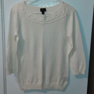 Worthington Sweater. Size Medium.
